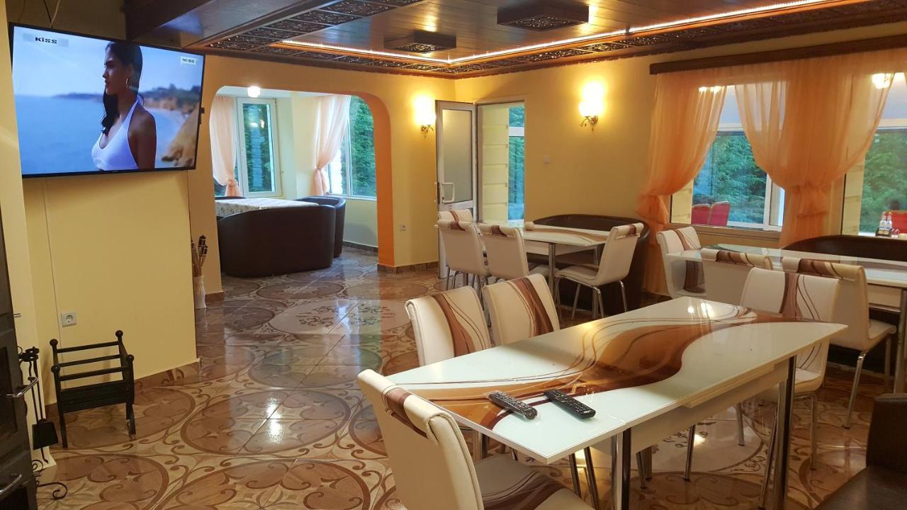 Hotel & Restaurant Kotel Exterior photo